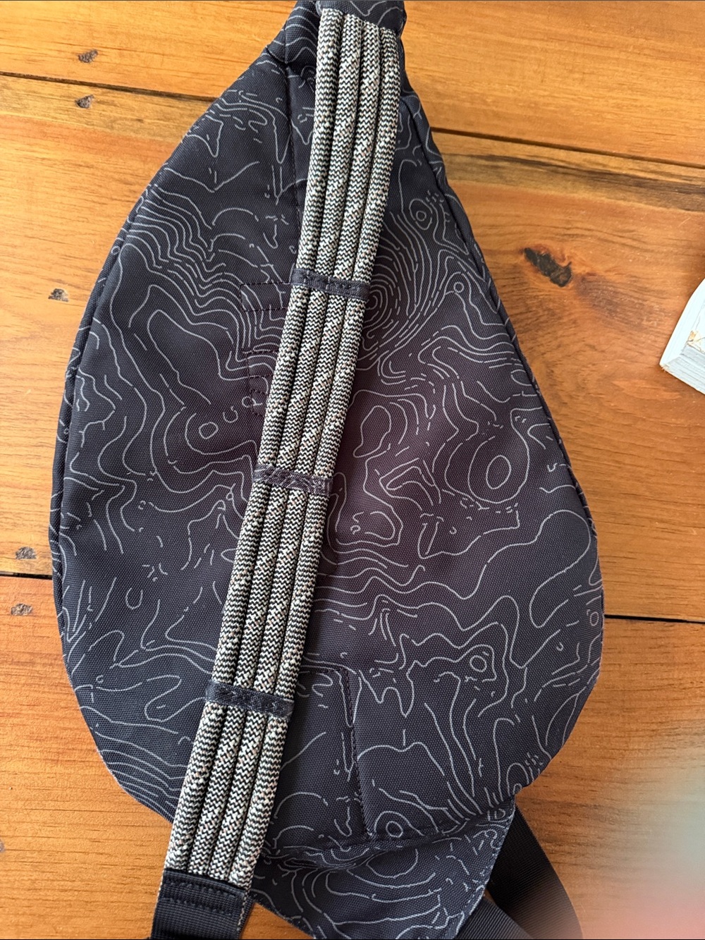 Kavu Black Topo Pattern Sling Pack with Blue Logo - Picture 2 of 8